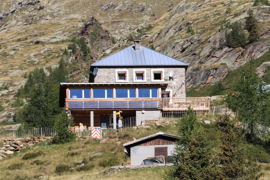 Main photo