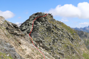 Cresta verso la cima quotata 2680 metri (con tracciato)