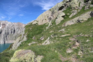 Sentiero che sale al Passo Grandinagia