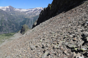 Via di discesa dalla Cima di Piancabella