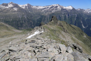 Via di discesa dalla Cima di Piancabella