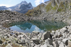 Laghetto sopra il Lai Blau