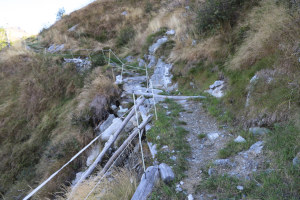 Sentiero che sale alla Capanna Borgna