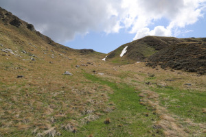 Sentiero che sale al Passo San Jorio