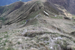 Sentiero che scende dalla Cima di Cugn