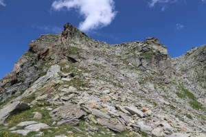 Sentiero che sale al Monte Zucchero