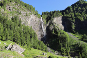 Cascata del fiume Legiüna