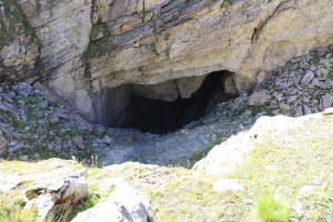 Vecchio inghiottitoio della grotta dell'Acqua del Pavone