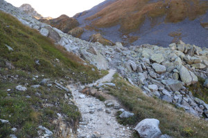 Sentiero che sale al Passo della Greina