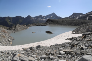 Laghetto sotto il Witenwasserengletscher